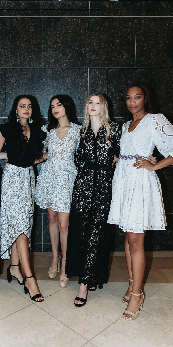 La Maison Anne Fontaine is all about the Parisian inspired classics created in a modern black and white color palette. The allure of this colorway is showcased through effortless silhouettes that exude femininity, high-style and endless possibility.
