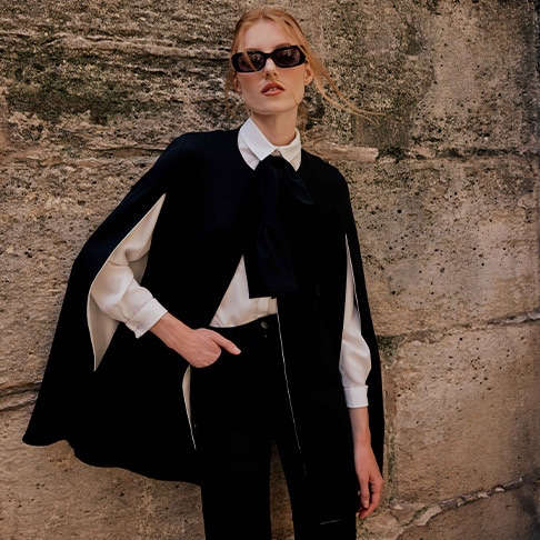As the temperature cools, it's time to welcome the beautiful, crisp autumn breeze and embrace the art of transitioning your wardrobe.