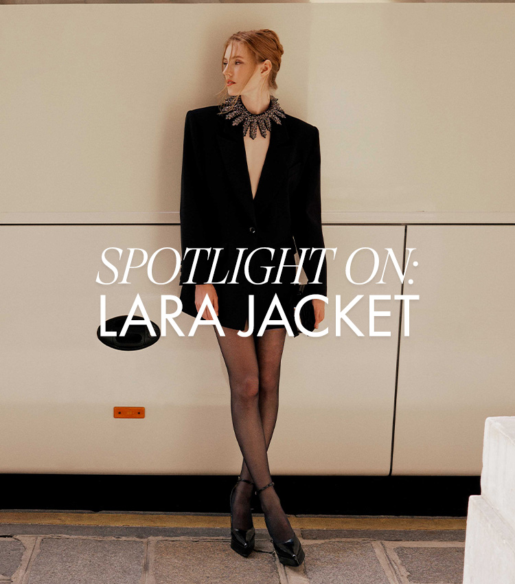 Introducing the stunning Lara Jacket from Anne Fontaine's latest collection—a true epitome of the dynamic nature of modern silhouettes.